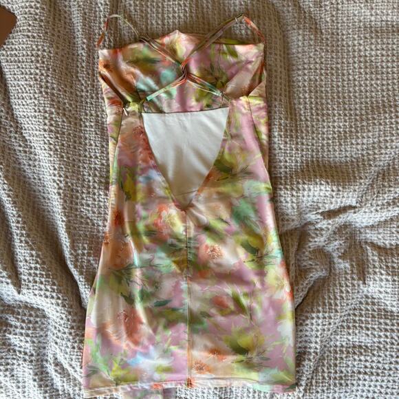 Short colorful floral dress i - Picture 4 of 8